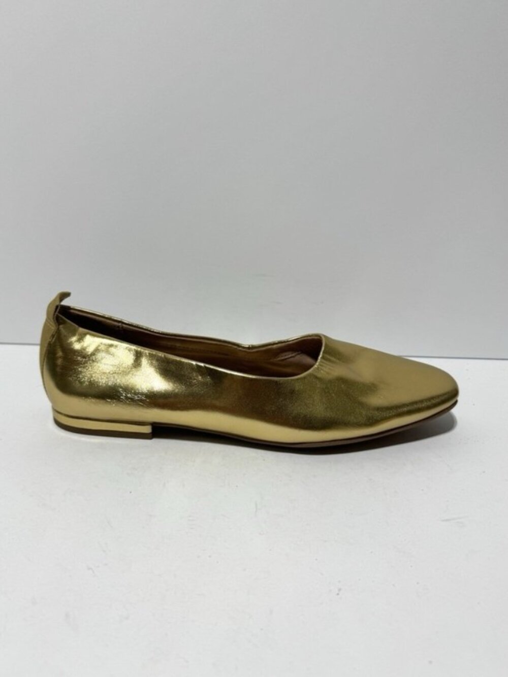 Franco Sarto Womens Vana Flats Gold Size 7.5 M